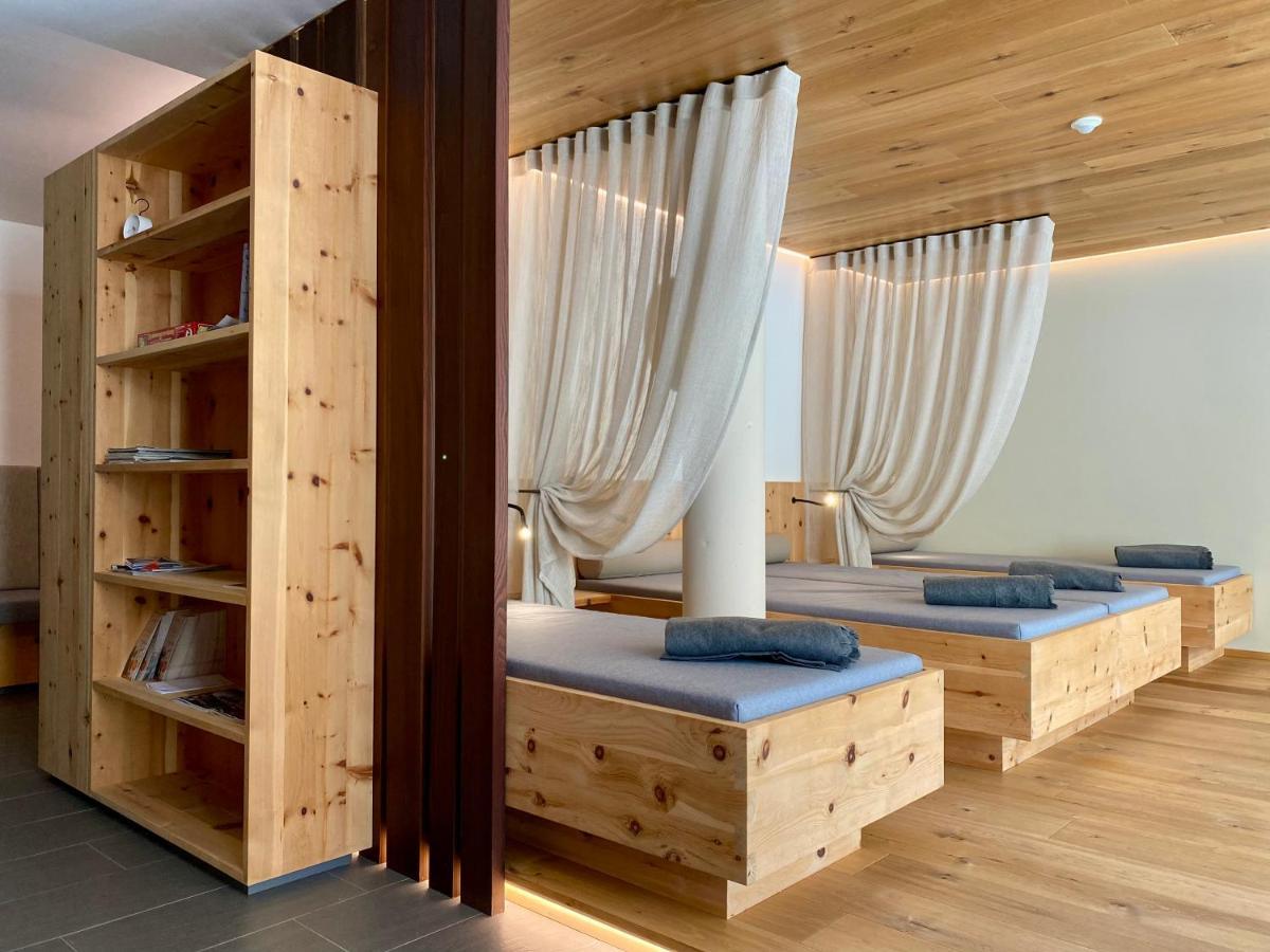 Natura Boutique Chalet Wellness Spa Dobbiaco Exterior foto